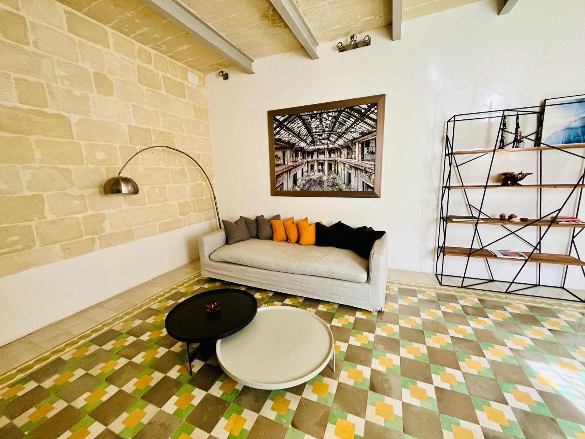 Cozy Charming Apartment In Old Bakery Street Valletta Bagian luar foto