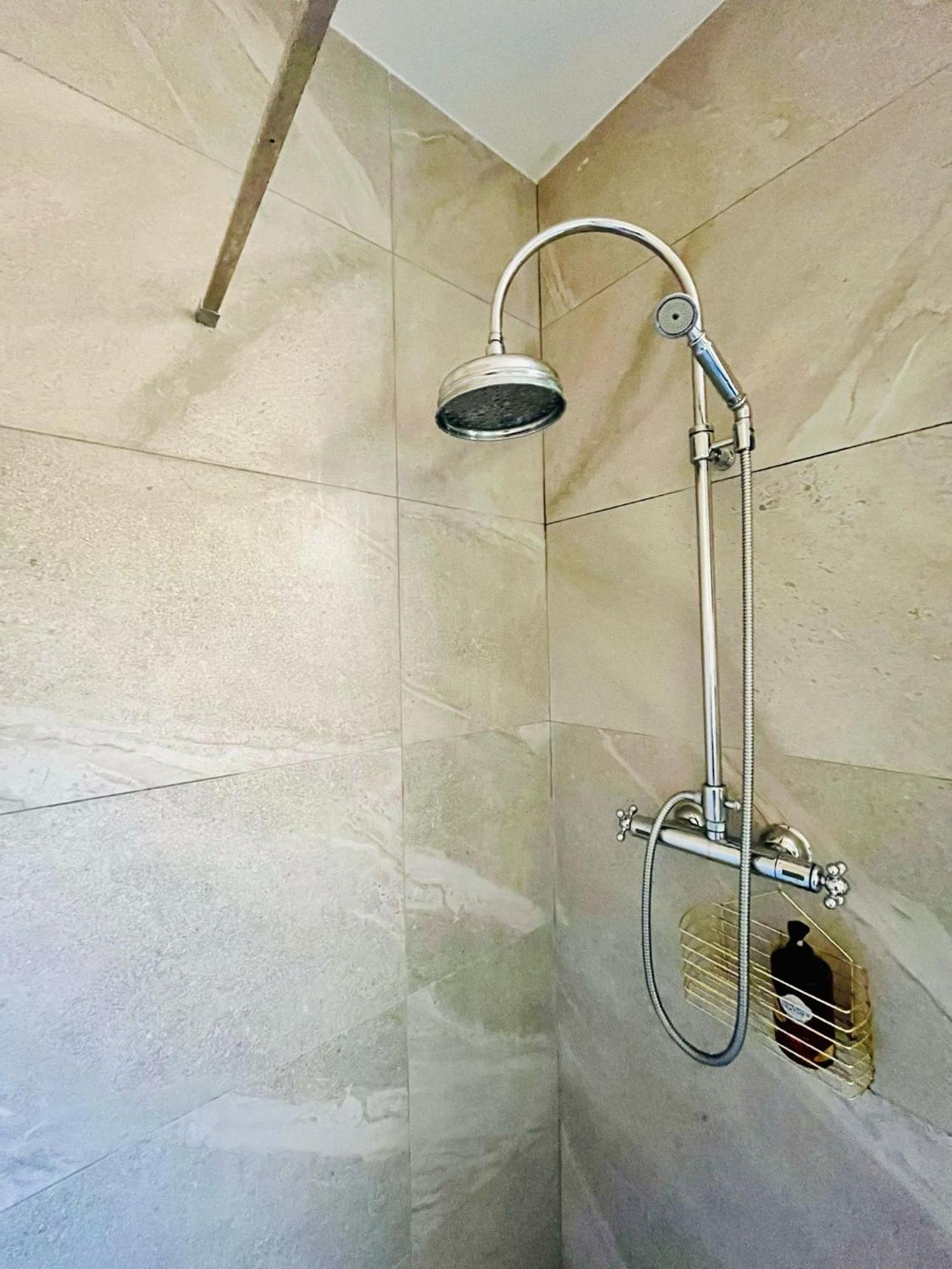 Cozy Charming Apartment In Old Bakery Street Valletta Bagian luar foto