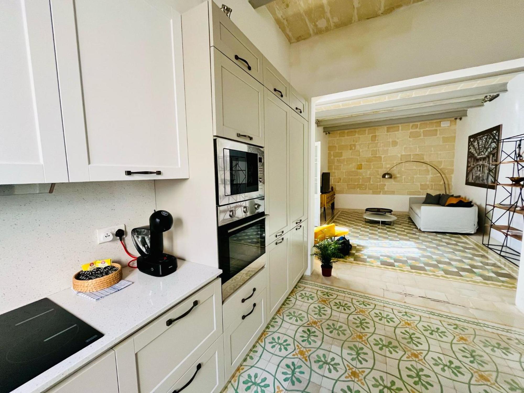 Cozy Charming Apartment In Old Bakery Street Valletta Bagian luar foto