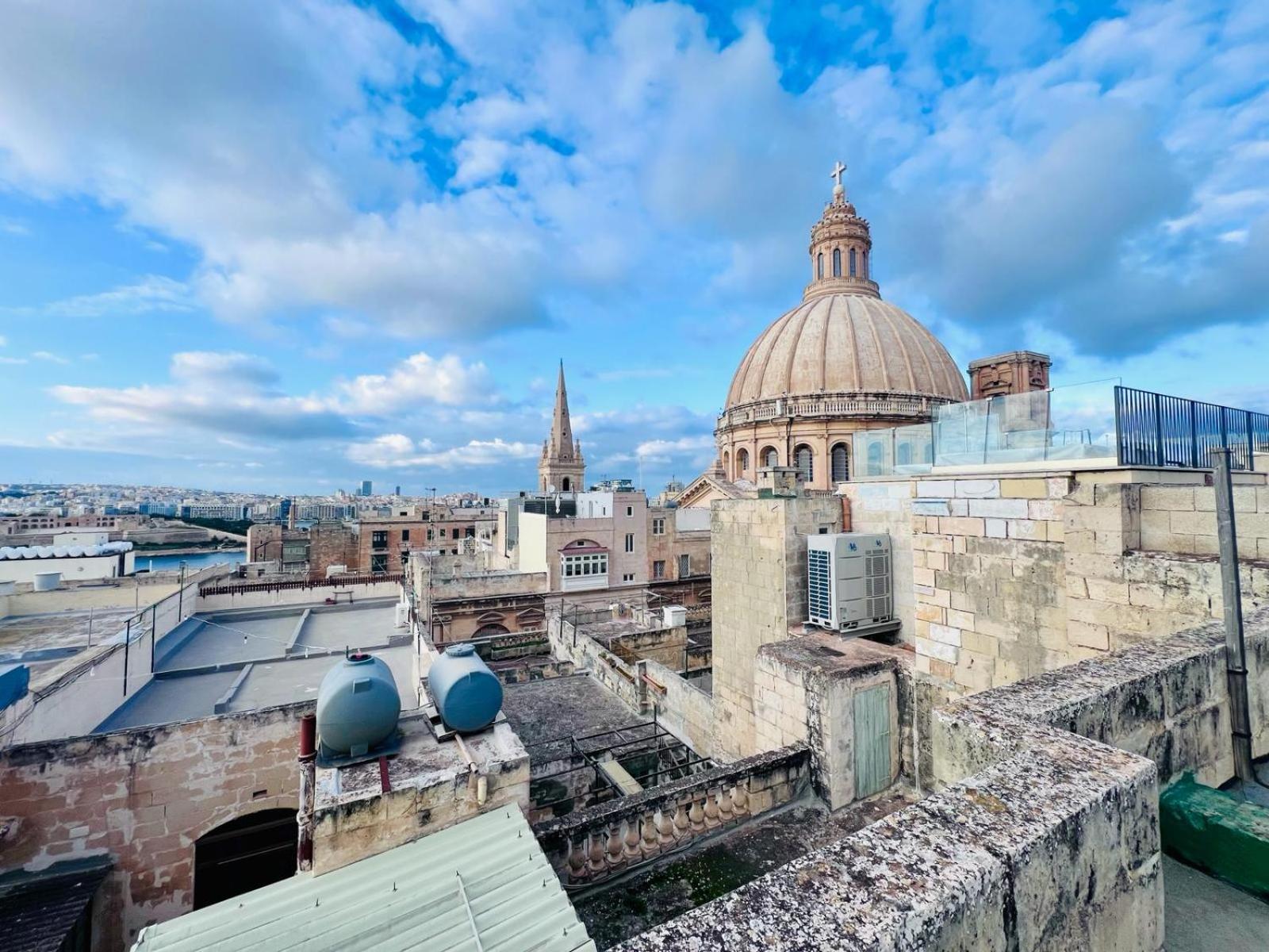 Cozy Charming Apartment In Old Bakery Street Valletta Bagian luar foto